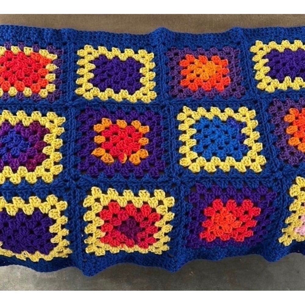 🔥 Hand-Crocheted Granny Square Blanket | Retro Boho Vibes 🔥